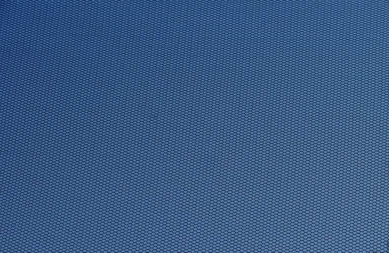 Jak wybrać odpowiednią moskitierę na okno dachowe?