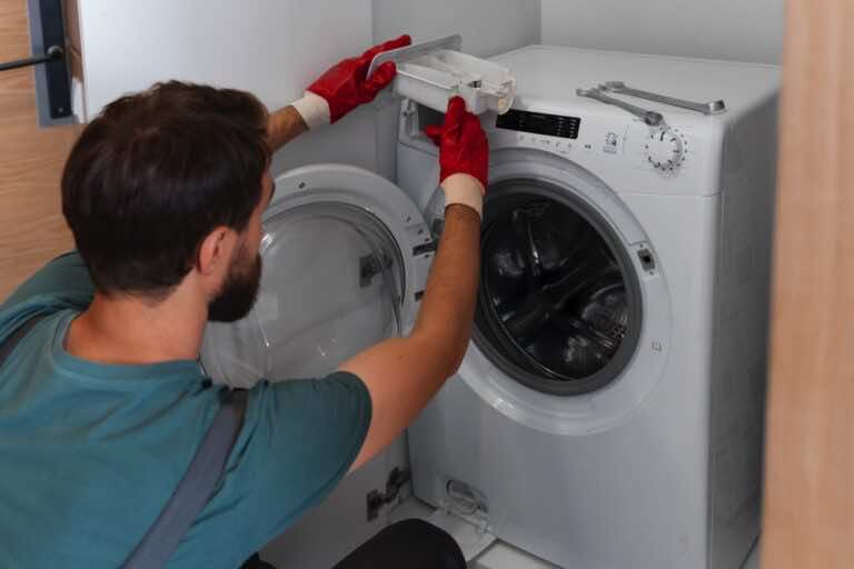 Jedno z najbrudniejszych miejsc w pralce, tak je łatwo wyczyścisz