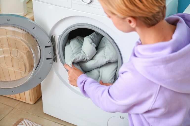 Zacznij oszczędzać na praniu — wystarczy zmniejszyć temperaturę