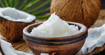 10 zastosowań oleju kokosowego w pielęgnacji urody