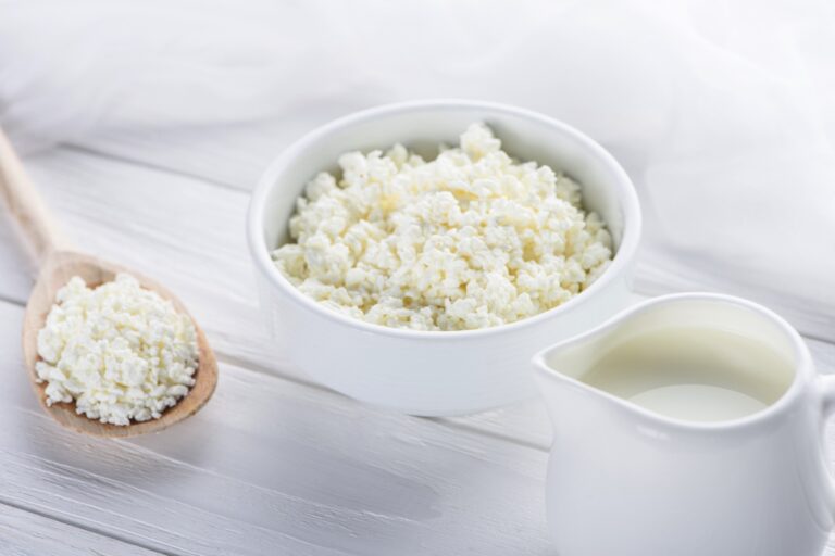 Serek wiejski — dlaczego warto jeść go na diecie