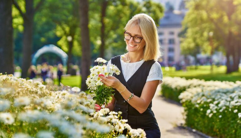 Czy mogę zerwać kwiaty w parku miejskim?