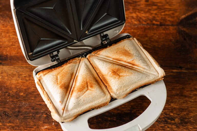 Najlepszy sposób na czyszczenie opiekacza