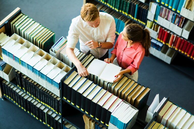 Zobacz, czy możesz dostać nawet 445 zł do zakupu książek