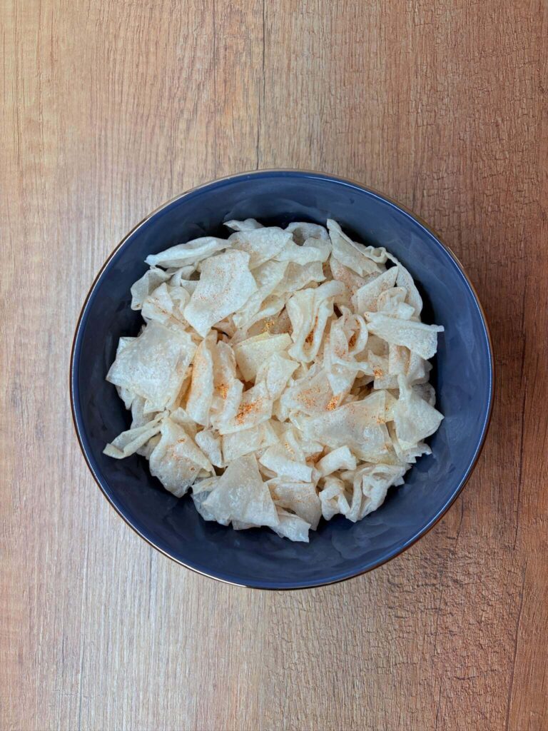 Prażynki z papieru ryżowego we frytkownicy beztłuszczowej