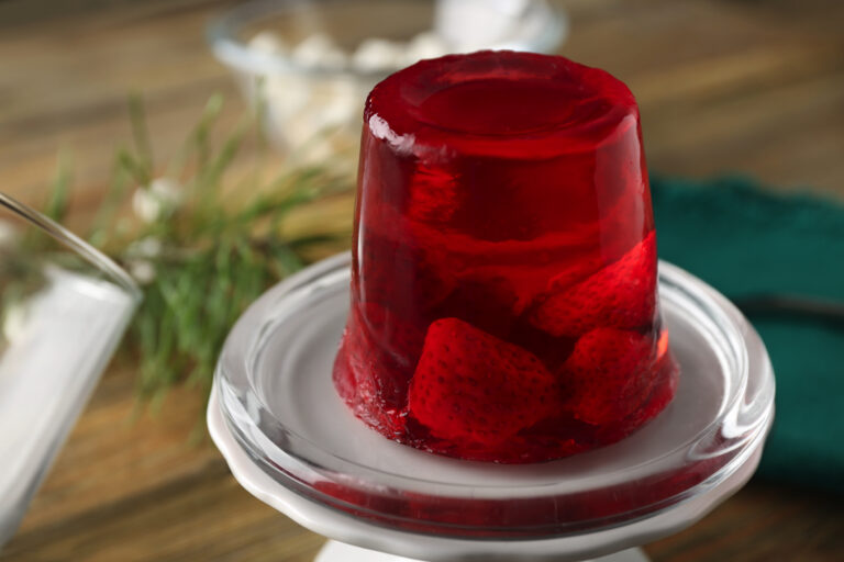 Słodki przysmak z czasów PRL-u to cenne źródło kolagenu. Wzmocni stawy i kości 